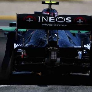 "If you look at the rear of their car you can see...": Red Bull boss Christian Horner points out trick by Mercedes which helps them go faster on the straights