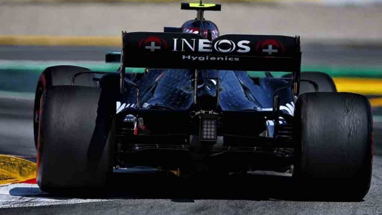 "If you look at the rear of their car you can see...": Red Bull boss Christian Horner points out trick by Mercedes which helps them go faster on the straights