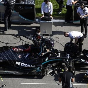 "I don't really give any energy to it"– Lewis Hamilton says it's not his job to worry about Mercedes engines amidst unreliability concerns suspected by Silver Arrows