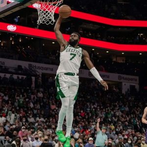 “Jaylen Brown really has a Michael Jordan-like dunk package!”: NBA Twitter reacts to the Celtics star’s insane overtime poster over Hornets’ Miles Bridges