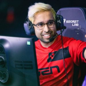 "100 Thieves are using in ears", Sentinels Shahzam explains why pro Valorant players in NA LCQ 100T vs GenG Match are using in ears under the headphones after VCT Berlin white noise disaster