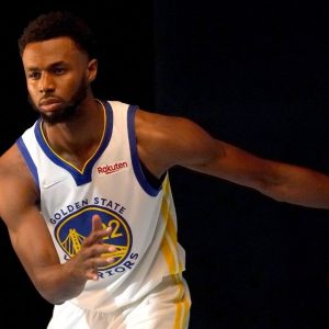 "Vaccine Wigs bout to be better than Kevin Durant!": NBA Twitter goes crazy as Andrew Wiggins yams an absolutely nasty one on Yusuf Nurkic with Stephen Curry watching