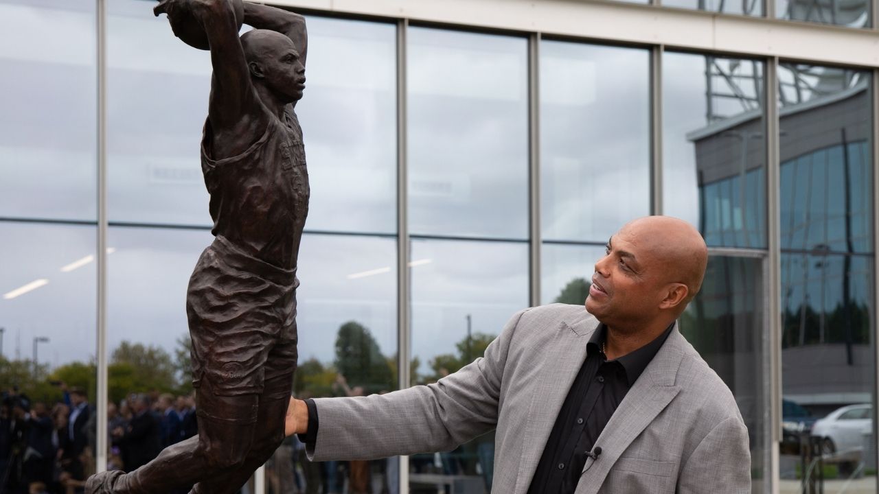 "Why were you showing so much skin, Chuck?!": When the Inside crew hilariously roasted Charles Barkley for Russell Westbrook-esque fit from back in the day