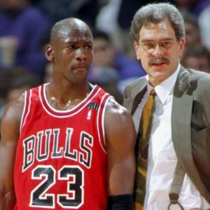 “Michael Jordan carried Bulls after Phil Jackson was unfairly ejected in one minute”: How the ‘GOAT’ dropped 43 points on the Sixers without his head coach