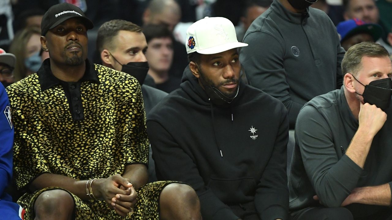 "Kawhi Leonard is indeed a fun guy!": Clippers' superstar stuns crowd by cracking pick-up one liners on the Jumbotron