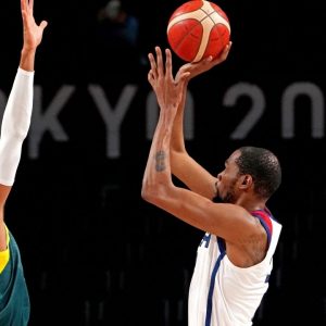 “For me, it just feels the same”: Kevin Durant comes out in defense of the new Wilson basketball despite criticism from other NBA players