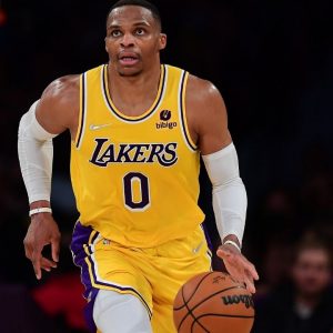 "Russell Westbrook is a double agent sent on a mission to prevent LeBron James' 5th ring": NBA Twitter and Shannon Sharpe react to the former MVP missing wide-open layup during crunch time