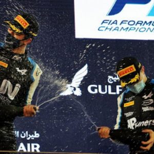 "A step closer to F1 (on merit)": Former Red Bull driver takes a cheeky dig at new Alfa Romeo star Guanyu Zhou while praising his Alpine academy colleague Oscar Piastri