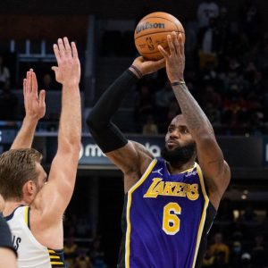 "Bronny James is going to die in a car crash!": LeBron James' anger deemed righteous by Pacers fan after Lakers superstar got hecklers ejected