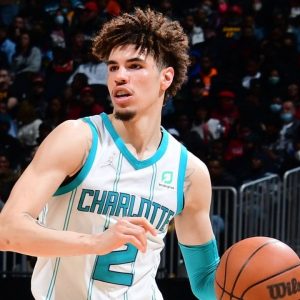 "LaMelo Ball really chasing after LeBron James and Luka Doncic!": NBA Twitter takes notice of the Hornets star as he writes his name in NBA history yet again