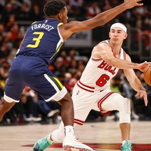 "If I finish a game with no fouls, I probably didn’t play hard enough": Alex Caruso on leading the Bulls in personal fouls despite coming off the bench