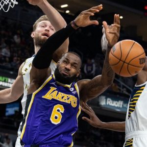 "LeBron James and the Lakers are far too old to play defense!": Rival assistant coach takes major dig at the King's team for their atrocious defense this season