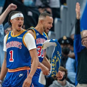 Stephen Curry leads the MVP race, Draymond Green leads the Warriors to #1 NBA Defense, Klay Thompson inches closer to return and more observations from the 14-2 start to the season: Golden State Warriors' TSR Fortnight Roundup