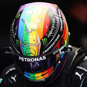 "He wasn't leaping up": Former F1 World Champion analyzes body movements of Lewis Hamilton to indicate that he's still wary of Max Verstappen comeback