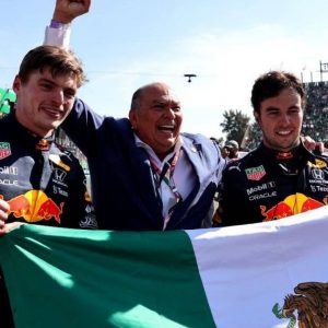 "I would have loved for my father to be with me": Charles Leclerc reveals how happy he was when he saw Sergio Perez's family celebrate his podium with him at the Mexican GP