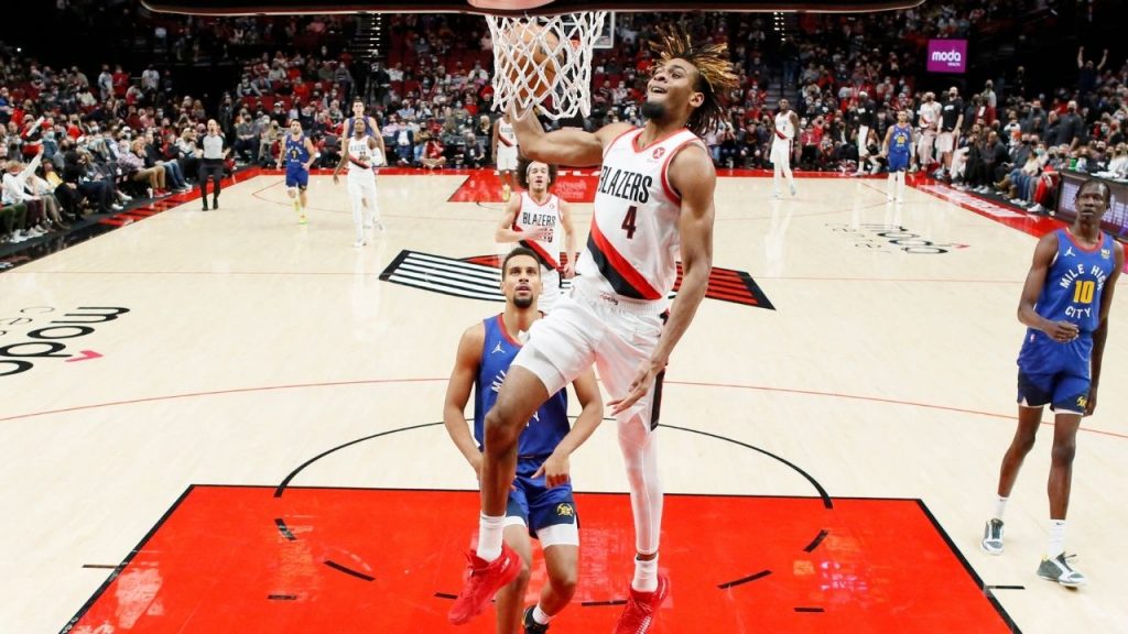 “Austin Rivers had to throw the towel in after that Eastbay dunk!”: NBA Twitter applauds Greg Brown for his filthy dunk sealing the Blazers' blowout over Denver