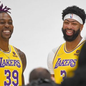 "Dwight Howard deserves to be on that list over Anthony Davis": NBA Legend Tracy McGrady furious with the inclusion of the Lakers center over his teammate in the NBA 75th Anniversary Team