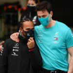 "That's what sports is about": Lewis Hamilton is not worried about the tensions between Mercedes and Red Bull