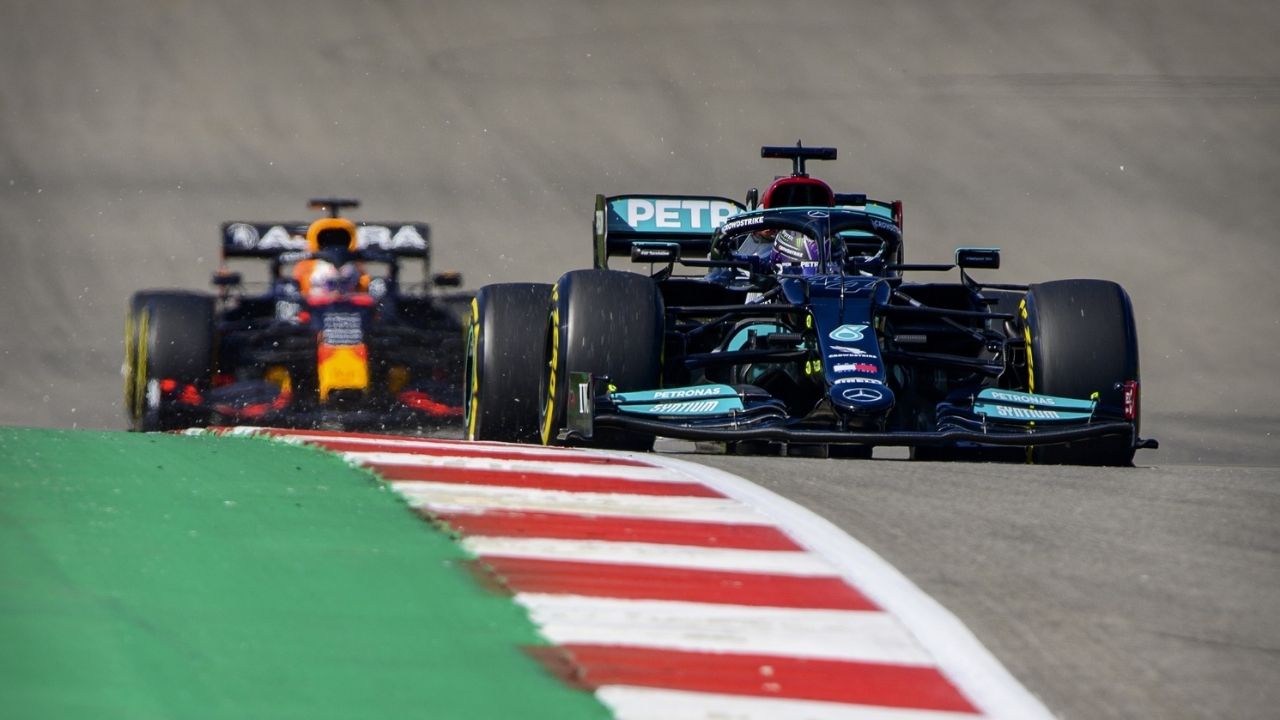 "He’s done it seven times before": F1 veteran argues Lewis Hamilton would beat Max Verstappen in 'identical cars'