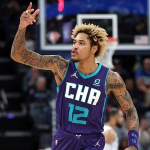 "Michael Jordan bout to cut Kelly Oubre Jr. tomorrow!": Bulls legend pubicly livid as the Charlotte Hornets forward makes a grave mistake against the New York Knicks