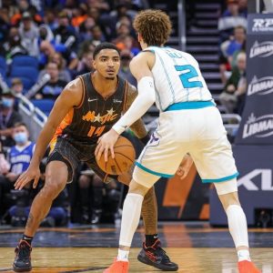 LaMelo Ball's horrific shot selection, Scary Terry returns, and the sighting of some actual inside defense!": Hornets TSR Mailbag