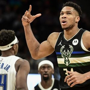 "Y'all dunk Oreos in milk?! God bless America, man!": Bucks' Giannis Antetokounmpo hilariouslu reveals how he found out about the sacred tradition of eating Oreos