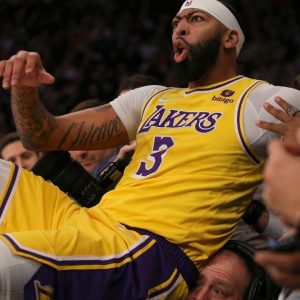 "LeBron James did nothing to bring that kind of reaction out of Isiah Stewart!": Lakers star Anthony Davis reveals his shockingly controversial thoughts on the King's incident with Beef Stew