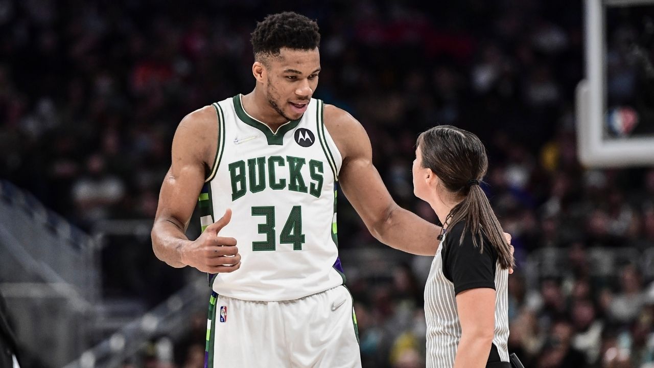 “Giannis really showed up to the postgame interview with a bucket of wings”: Bucks MVP hilariously continues his tradition of eating at postgame pressers following today’s loss to the Cavaliers