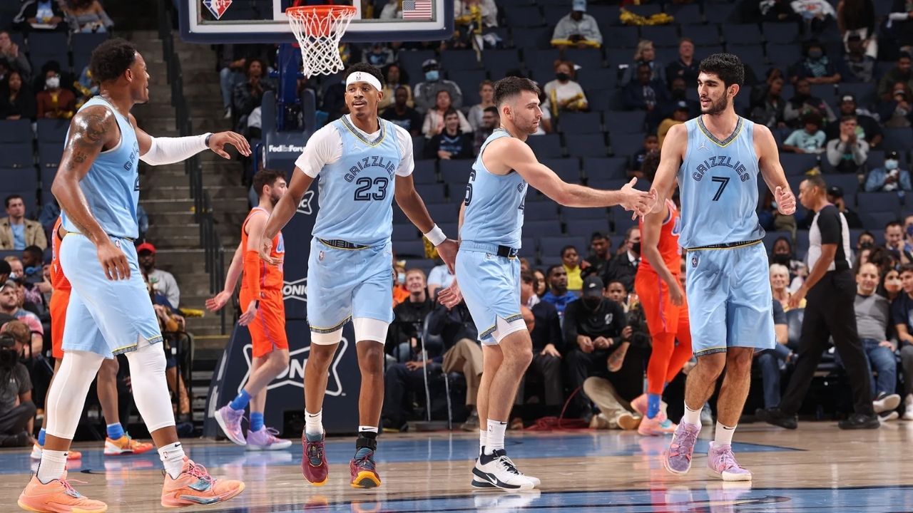 "73 points?! That's a fine!": Warriors' Draymond Green reacts to Oklahoma City Thunder losing to a Ja Morant-less Memphis Grizzlies by an NBA record 73 points