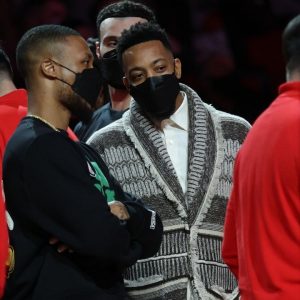 "I'm not surprised": Damian Lillard calls out Woj for false reporting with a hilarious meme on Twitter