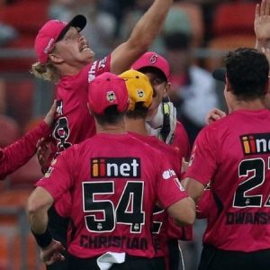 Who will win today Big Bash match: Who is expected to win Sydney Sixers vs Brisbane Heat BBL 11 match?