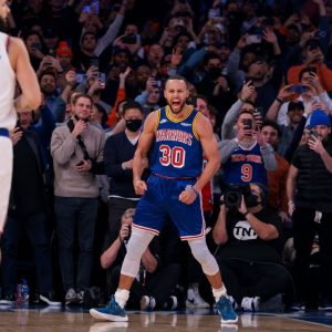 "Stephen Curry is a crazy man! A literal GAME CHANGER!!!": LeBron James, Trae Young and more NBA stars react to the Warriors' superstar breaking Ray Allen's record