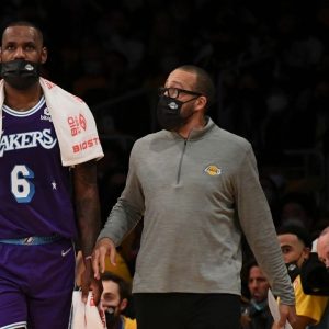 "Dammnit LeBron James, what do you mean?!": Lakers star infuriatingly delivers confusing message on Covid-19 through iconic Spider-Man meme