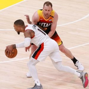 "Damian Lillard could be playing through injury": Portland Trail Blazers beat writer conjectures about superstar PG's health status following Dame's unprecedented dip in production