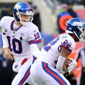 "Eli Manning walked by and he farted by my face": When former Giants RB Wayne Gallman got dealt an interesting pre-game wakeup call from his QB