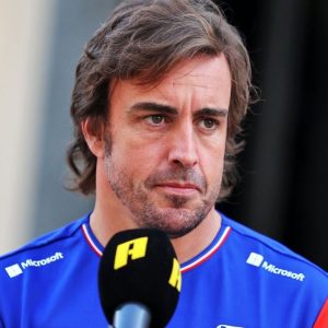 "There are no rules whatsoever!": Fernando Alonso calls for better regulation of Qualifying traffic after a difficult evening in Abu Dhabi