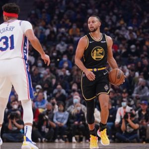 Stephen Curry 3s: Can the Warriors' superstar break Ray Allen's record against his brother Seth Curry in Philadelphia?