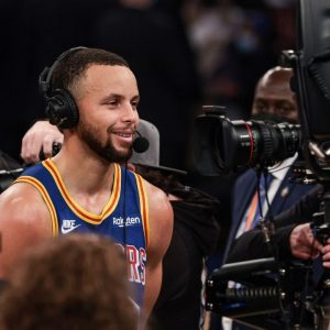 "2974 3-pointers in 12 and a half seasons... It was a lot of hard work and a lot of support!": Warriors' Stephen Curry expresses his gratitude and talks about the road ahead