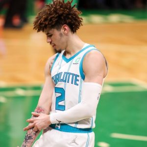 "I GOT IT!": Hornets star LaMelo Ball does his best impression of Carmelo Anthony to secure his final rebound of a triple-double performance vs Celtics