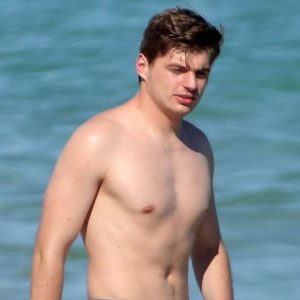 "Who gave you the right to bodyshame someone?"– Max Verstappen faces horrendous body shaming online after pictures from the beach surface: Sneak peak of what to expect from F1 Twitter in 2022?