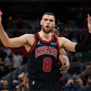 “Zach LaVine has been shooting better than Stephen Curry, Devin Booker, and other sharpshooters”: NBA Twitter applauds the Bulls star for being the only player to average 25+ PPG on 40% from 3