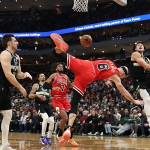 "Grayson Allen made a really, really bad play on Alex Caruso!": Bulls head coach Billy Donovan reacts after the Bucks star almost ended the Bald Eagle's career