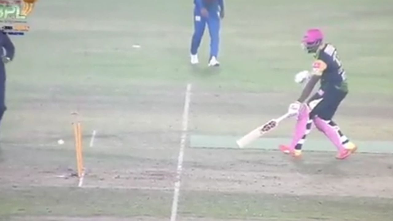 Andre Russell Run Out: Andre Russell gets run out in a bizarre manner during BPL 2022 match between Khulna Tigers and Minister Group Dhaka
