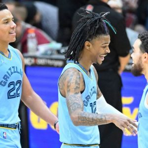 "Ja Morant is now in the Giannis and LeBron James category?!": Cavaliers fans are left fuming as officials miss egregious violation by Grizzlies star in crunch time