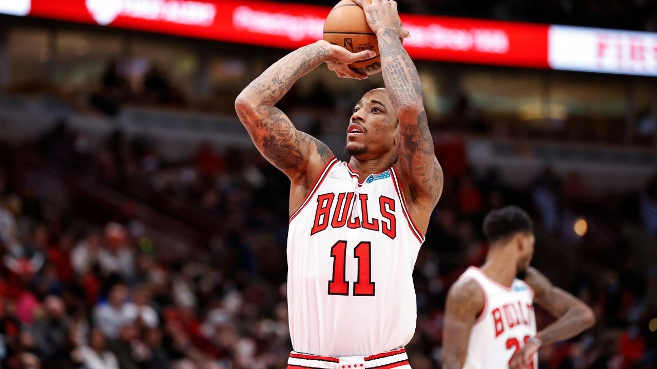 “DeMar DeRozan is DeMonster of the mid-range!”: NBA Twitter lauds the Bulls star as he joins Giannis, Westbrook, LaMarcus Aldridge, and Ben Simmons as the only players with 40+ points without taking a three since 2015