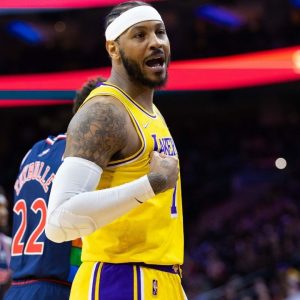 "The sh*t they said was unacceptable, man!": Lakers' Carmelo Anthony reacts to the incident between him and two 76ers fans during 87-105 loss in Philadelphia