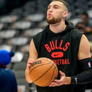 "I can't stand sitting at home watching": Zach LaVine makes an early comeback from injury, revealing his knee is healthy and there was no structural damage