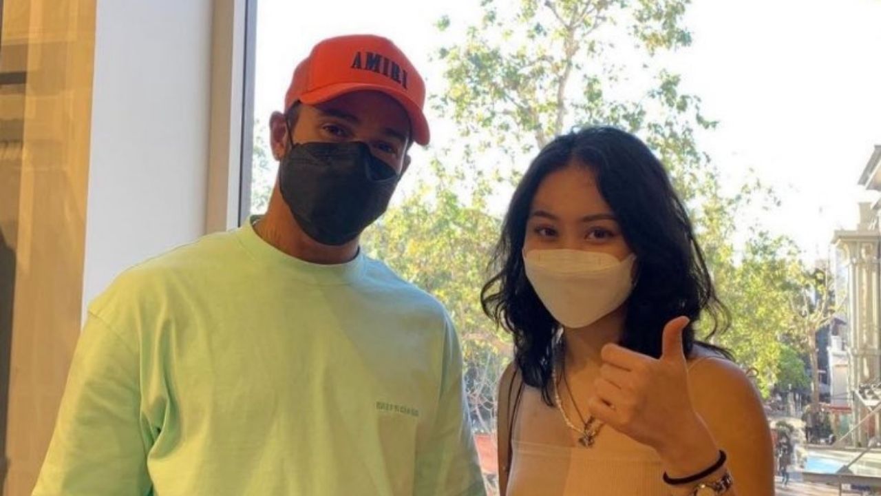 Lewis Hamilton spotted in LA with a fan for the first time since the Abu Dhabi GP