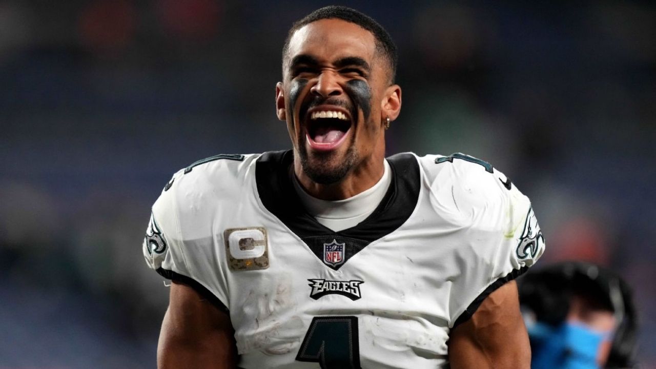 "Jalen Hurts is easily the most likeable QB in the NFL" : B/R Gridiron director was filled with respect for Eagles QB after his efforts to hold the WFT accountable for the railing incident at FedEx Field