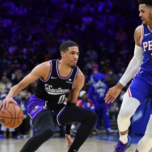 “Tyrese Haliburton really showed Joel Embiid and Co what they are missing out on!”: The young Sacramento star drops career-high 38 points against the Sixers, making a strong case for why the 76ers front office should trade for the sophomore guard